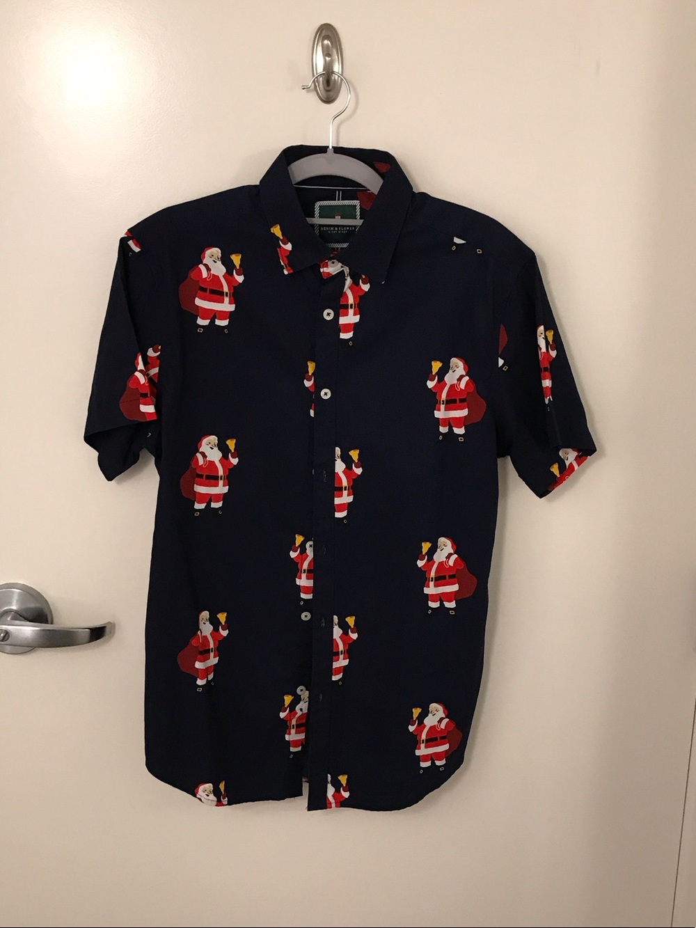 Denim & Flower Navy Short-Sleeve Santa Print Button-Down Shirt